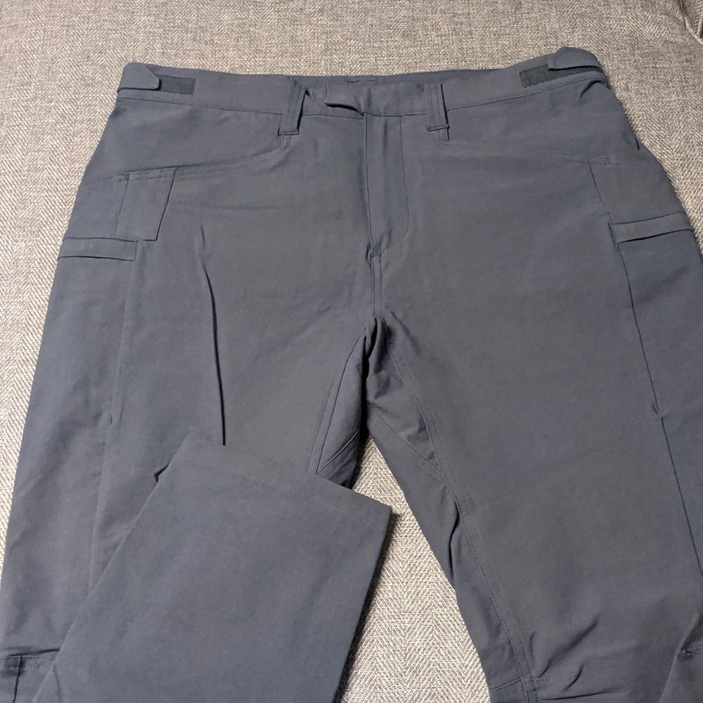 Ten Thousand sz 34"x 29" men's pants hiking golf outdoor business casual office